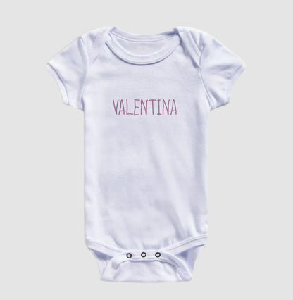 Body minimalista com nome da criança personalizado
